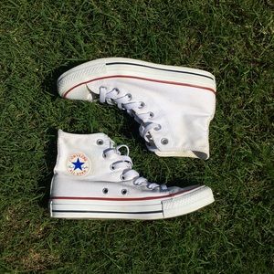 White Chuck Taylor All Star hightop Converse